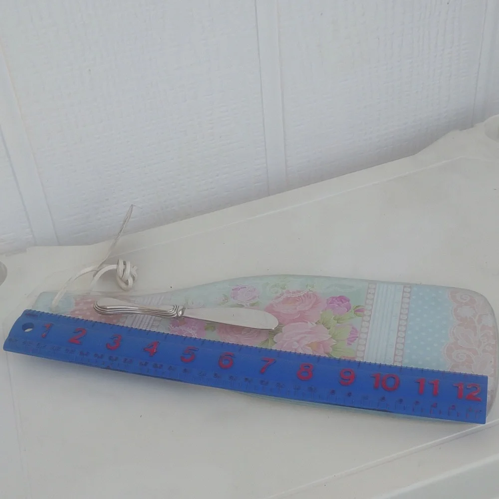 Floral Cheese Board with Spreader 🆕 - Picture 5 of 8